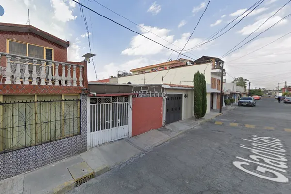 Foto de inmueble en GLADIOLAS #0, Col. Villa de las Flores 1a Sección (Unidad Coacalco) C.P. 55710, Coacalco de Berriozábal