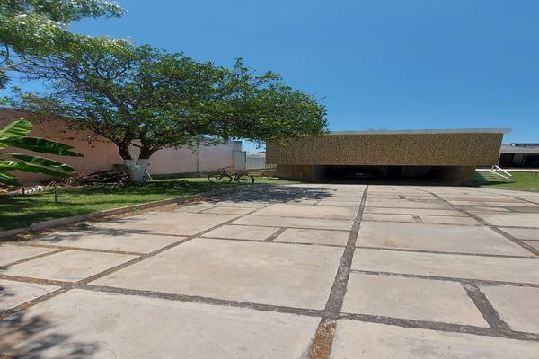 Foto de inmueble en Glorieta Cricri, Col. Miguel Alemán C.P. 97148, Mérida