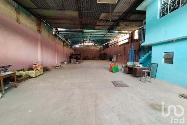 Foto de inmueble en Gob. José Luis Solorzano, Col. Granjas Valle de Guadalupe Sección A C.P. 55270, Ecatepec de Morelos