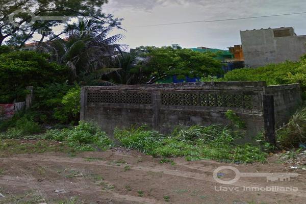 Foto de inmueble en  , Col. Guadalupe Victoria C.P. 96520, Coatzacoalcos