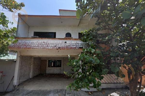 Foto de inmueble en  , Col. Guadalupe Victoria C.P. 96520, Coatzacoalcos