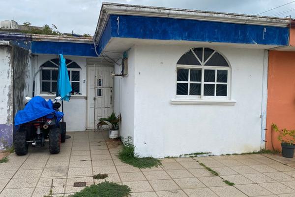 Foto de inmueble en  , Col. Guadalupe Victoria C.P. 96520, Coatzacoalcos