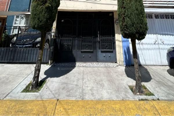 Foto de inmueble en Guayaba #34, Col. Izcalli Cuauhtémoc V C.P. 52176, Metepec