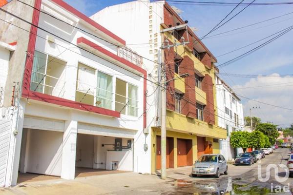 Foto de inmueble en GUAYABOS #105, Col. Las Palmas C.P. 62050, Cuernavaca