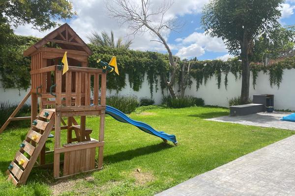 Foto de inmueble en  , Col. Hacienda de Bravo C.P. 78175, San Luis Potosí