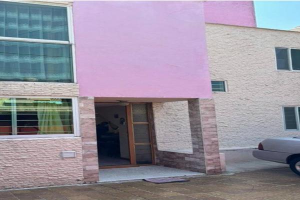 Foto de inmueble en HACIENDA DE CORLOME, Col. Floresta Coyoacán C.P. 14310, Tlalpan