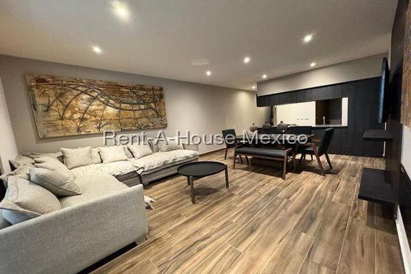 Foto de inmueble en  , Col. Hacienda de Valle Escondido C.P. 52937, Atizapán de Zaragoza