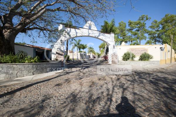 Foto de inmueble en Hacienda Nogueras, Col. Nogueras C.P. 28454, Comala