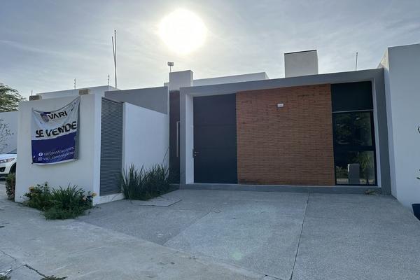 Foto de inmueble en Hacienda Nogueras, Col. Real Nogueras C.P. 28450, Comala
