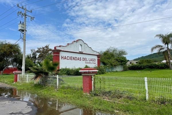 Foto de inmueble en Haciendas Del Lago Country Club, Col. Santa Rosa (La Hacienda de Santa Rosa) C.P. 45850, Ixtlahuacán de los Membrillos