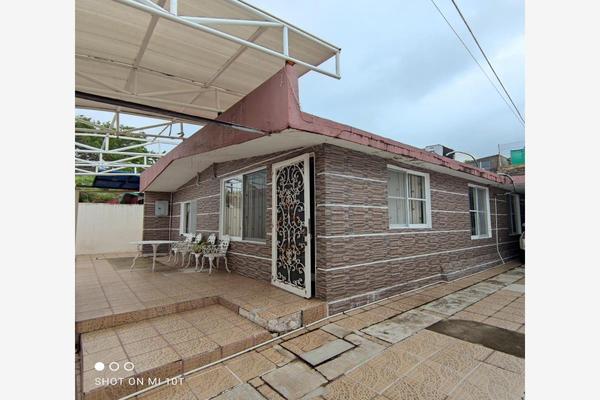 Foto de inmueble en Heriberto Jara #309, Col. Infonavit Vista al Mar C.P. 96529, Coatzacoalcos