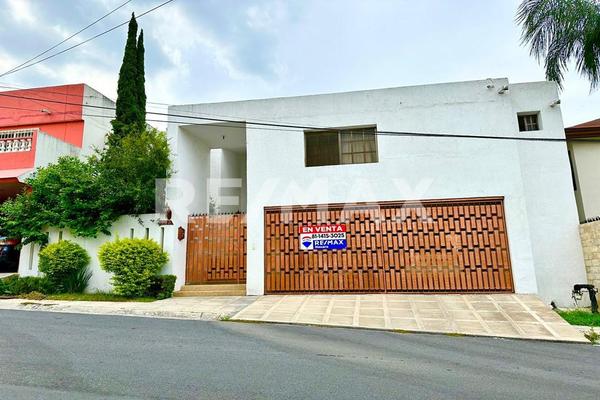Foto de inmueble en Hernán Cortes Perea, Col. Las Cumbres 1 Sector C.P. 64610, Monterrey