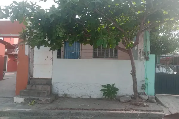 Foto de inmueble en heroismo #1105, Col. Miguel Hidalgo C.P. 91712, Veracruz