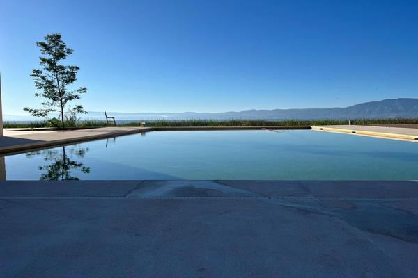 Foto de inmueble en HIDALGO, Col. San Antonio Tlayacapan C.P. 45922, Chapala