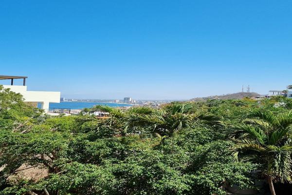 Foto de inmueble en hortensia, Col. Palito Verde C.P. 48380, Puerto Vallarta
