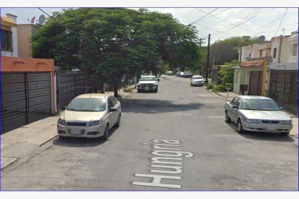Foto de inmueble en Hungría #000, Col. Jardines de Apodaca C.P. 66635, Apodaca
