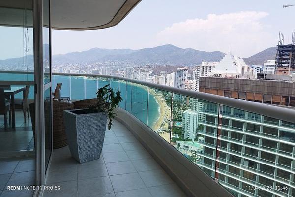 Foto de inmueble en Icacos, Acapulco de Juárez, Guerrero, Col. Icacos C.P. 39860, Acapulco de Juárez