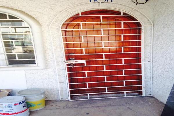 Foto de inmueble en Ignacio de la Llave #303. Entre Carranza y Morelos. Colonia Centro, Col. Coatzacoalcos Centro C.P. 96400, Coatzacoalcos