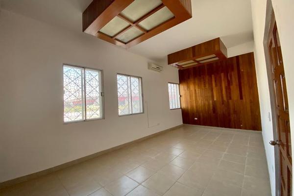Foto de inmueble en  , Col. Independencia C.P. 64720, Monterrey