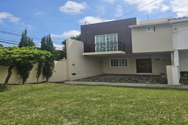 Foto de inmueble en Industria de la construccion, Col. Villas de Zapopan C.P. 45130, Zapopan