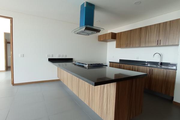 Foto de inmueble en Inglaterra, Col. Jardines de La Patria C.P. 45110, Zapopan