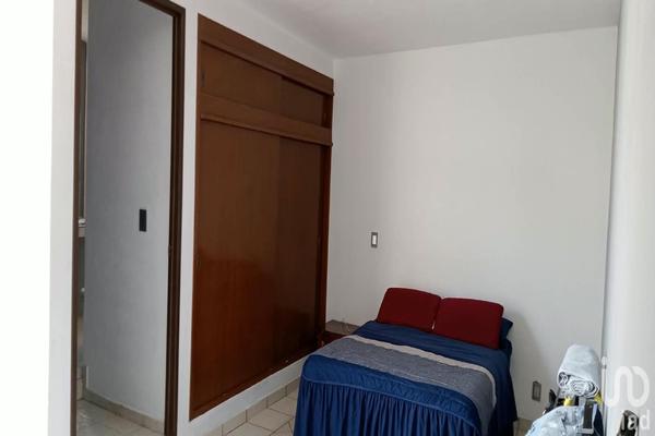 Foto de inmueble en INGUARAN, Col. Ciudad Jardín C.P. 58337, Morelia