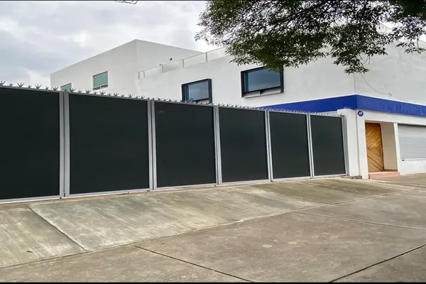 Foto de inmueble en INSURGENTES SUR #0, Col. La Fama C.P. 14269, Tlalpan