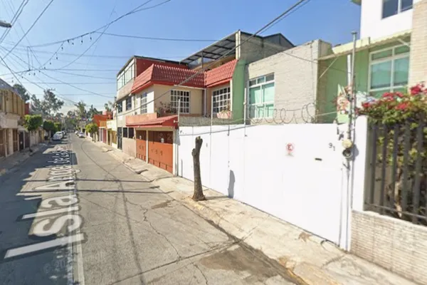 Foto de inmueble en ISLA ANGEL DE LA GUARDA #0, Col. Prado Vallejo C.P. 54170, Tlalnepantla de Baz