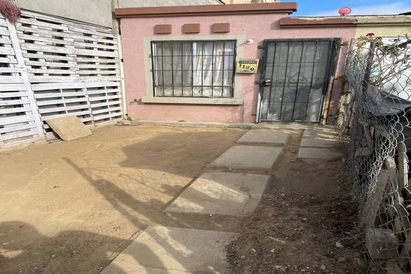 Foto de inmueble en Isla benito, Col. Villas del Roble C.P. 22842, Ensenada