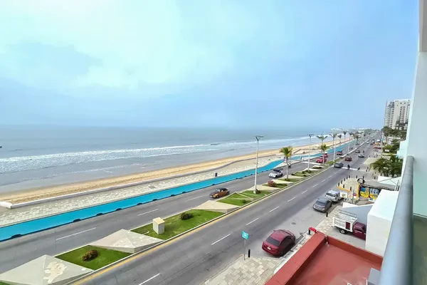 Foto de inmueble en Isla Crestón #200, Col. Telleria C.P. 82017, Mazatlán