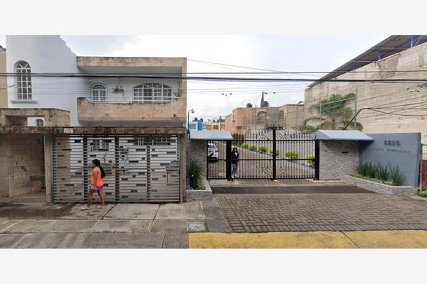 Foto de inmueble en ISLA JAVA #0000, Col. Jardines El Sauz C.P. 44987, Guadalajara