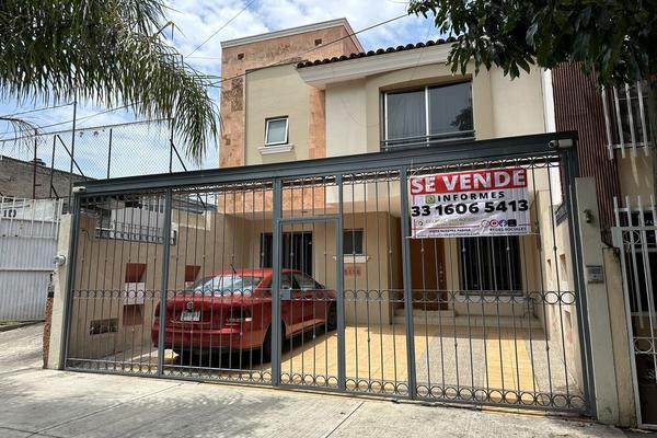 Foto de inmueble en isla pantenaria, Col. Jardines de La Cruz 1a. Sección C.P. 44950, Guadalajara