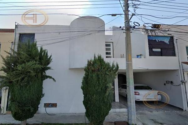 Foto de inmueble en  , Col. ISSSTE C.P. 42083, Pachuca de Soto