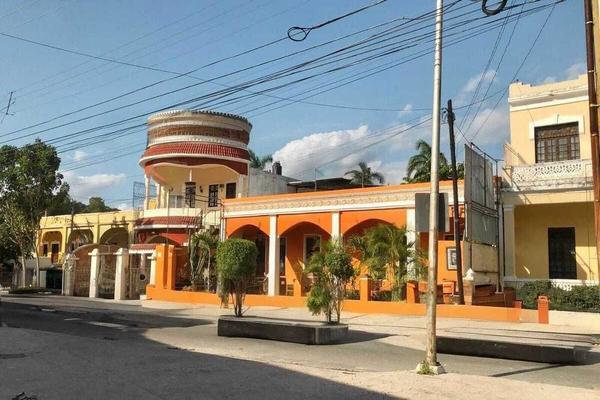 Foto de inmueble en ITZIMNA SOBRE AVENIDA PRINCIPAL, Col. Itzimna C.P. 97100, Mérida