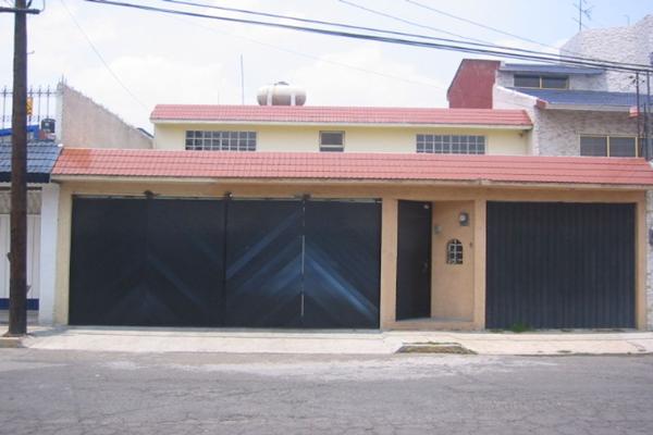 Foto de inmueble en Iztaccihuatl #106, Col. Xinantécatl C.P. 52169, Metepec