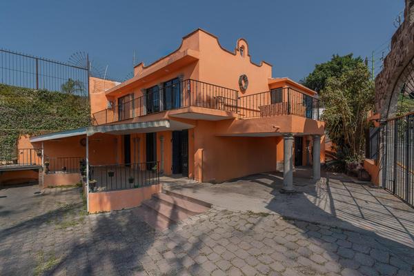 Foto de inmueble en , Col. Jacarandas C.P. 62420, Cuernavaca