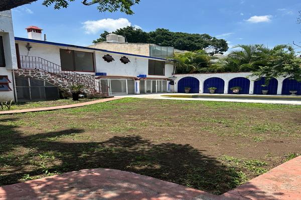 Foto de inmueble en  , Col. Jacarandas C.P. 62420, Cuernavaca