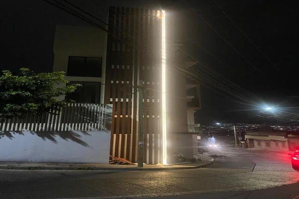 Foto de inmueble en JacarandasInt. 1, Col. Nueva Jacarandas C.P. 58099, Morelia