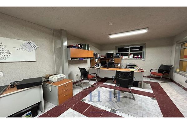 Foto de inmueble en jacarandas, Col. Paraísos Del Colli C.P. 45069, Zapopan