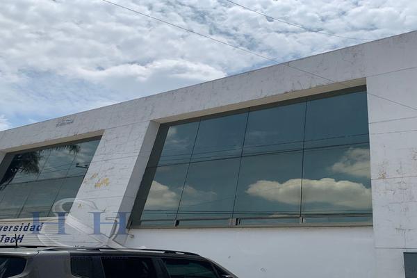 Foto de inmueble en Jaime Nuno, Col. Chapultepec Country C.P. 44620, Guadalajara
