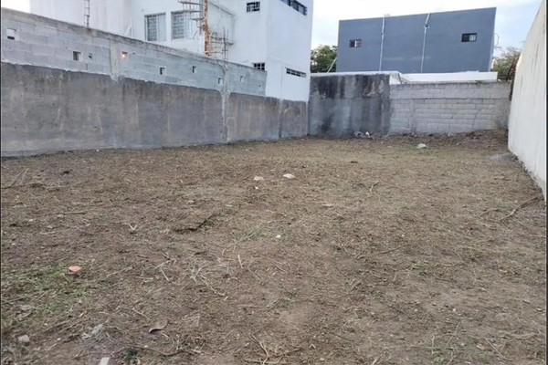 Foto de inmueble en  , Col. Jardín de las Puentes C.P. 66460, San Nicolás de los Garza