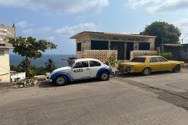 Foto de inmueble en  , Col. Jardín Mangos C.P. 39412, Acapulco de Juárez