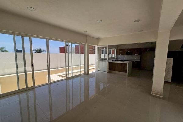 Foto de inmueble en  , Col. Jardines de Ahuatlán C.P. 62130, Cuernavaca