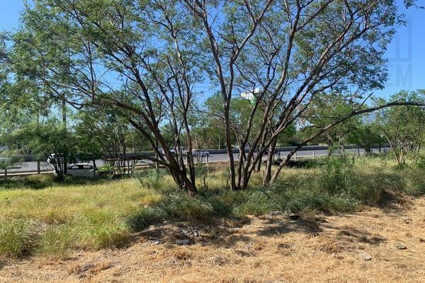 Foto de inmueble en Jardines de bugambilias, Col. Nuevo San Miguel C.P. 67116, Guadalupe