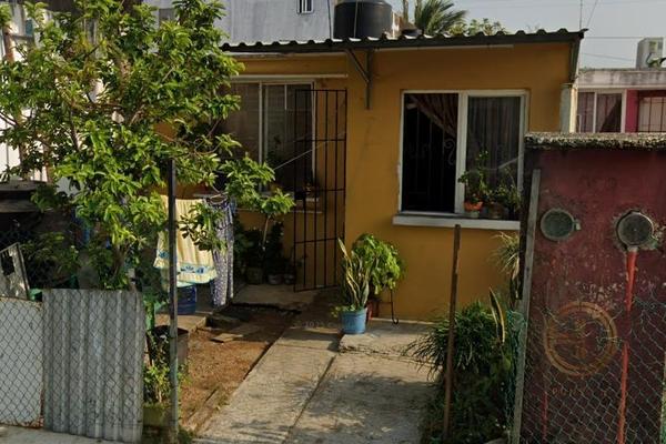 Foto de inmueble en  , Col. Jardines de California C.P. 96536, Coatzacoalcos