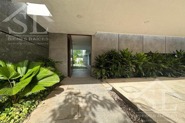 Foto de inmueble en  , Col. Jardines de Conkal C.P. 97345, Conkal