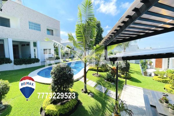 Foto de inmueble en Jardines de Cuernavaca, Col. Jardines de Cuernavaca C.P. 62360, Cuernavaca