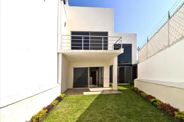 Foto de inmueble en  , Col. Jardines de Delicias C.P. 62343, Cuernavaca