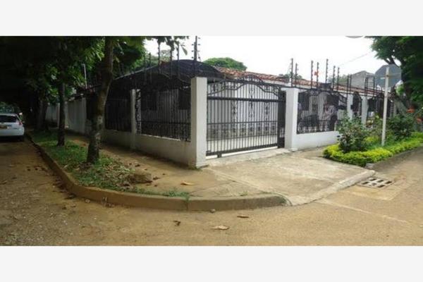 Foto de inmueble en  , Col. Jardines de las Lomas C.P. 28014, Colima