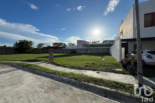 Foto de inmueble en Jardines de Mazaltepec, Col. Sol Campestre C.P. 86039, Centro